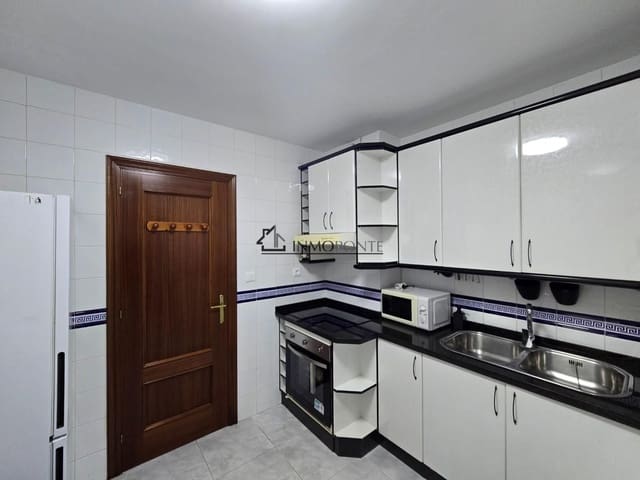 2 bedroom Flat for rent in Pontevedra city - € 750 (Ref: 9346575)