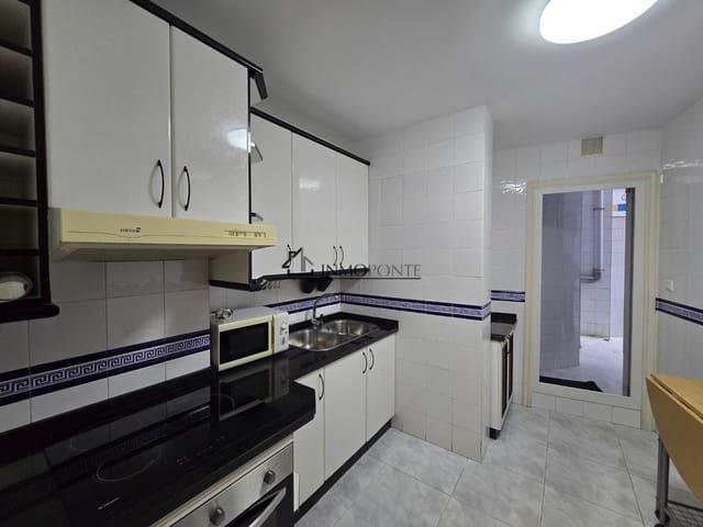 2 bedroom Flat for rent in Pontevedra city - € 750 (Ref: 9346575)