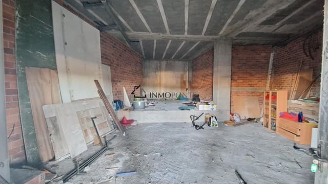 Commercial for sale in Pontevedra city - € 95,000 (Ref: 9346577)