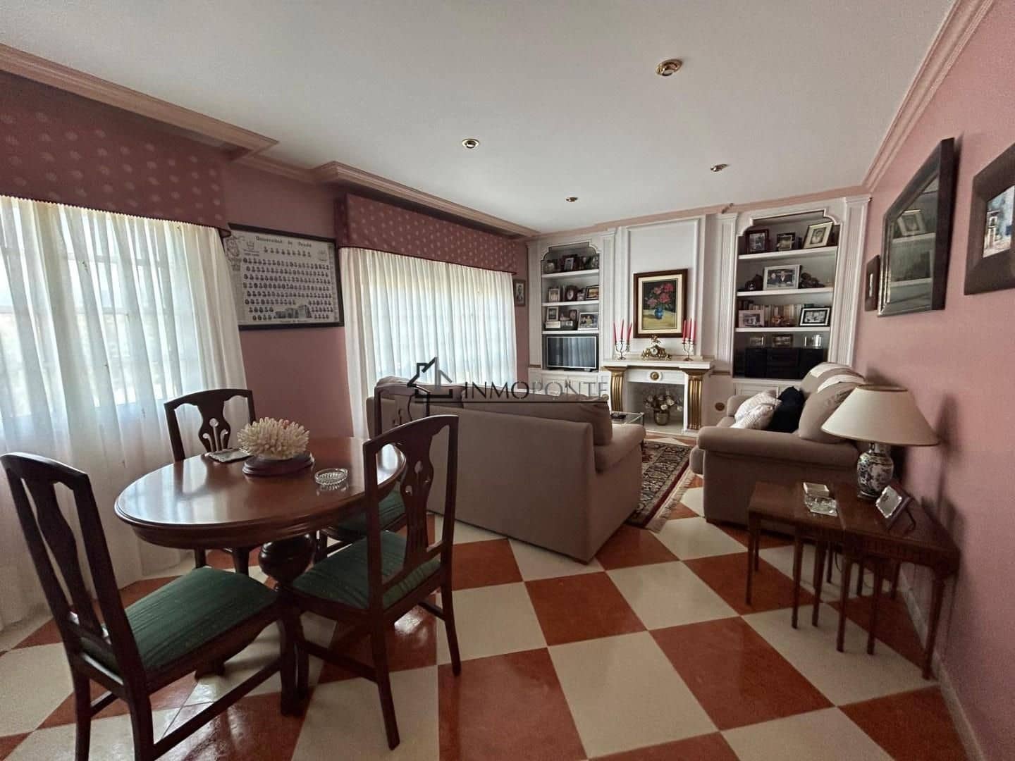 7 bedroom Townhouse for sale in Pontevedra city - € 390,000 (Ref: 9346581)