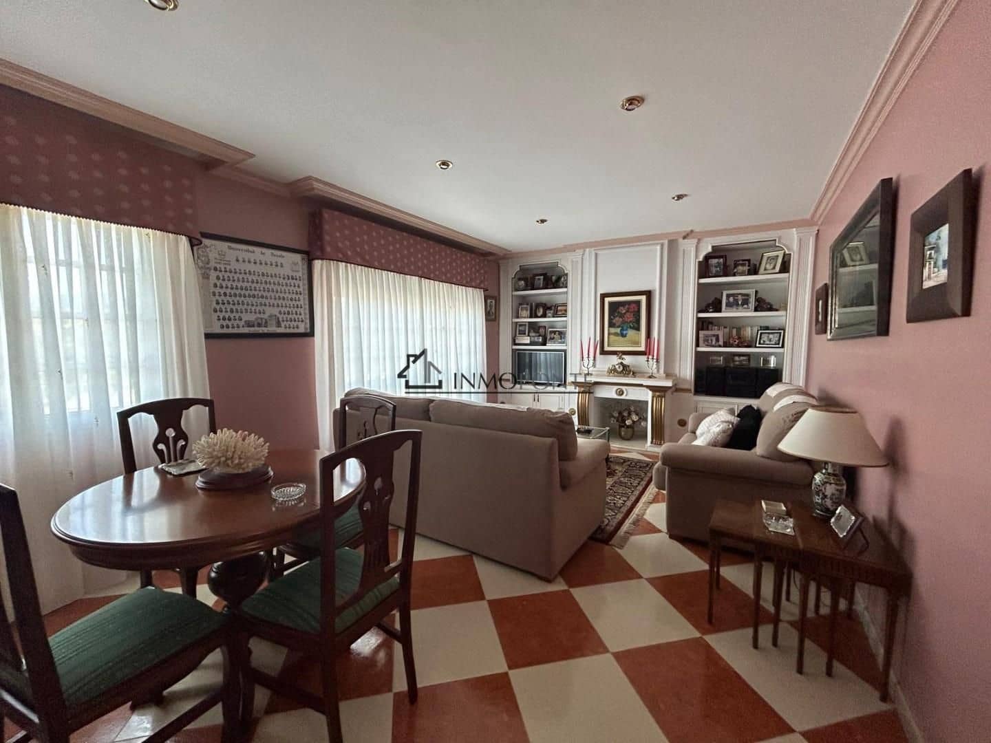 7 bedroom Townhouse for sale in Pontevedra city - € 390,000 (Ref: 9346581)