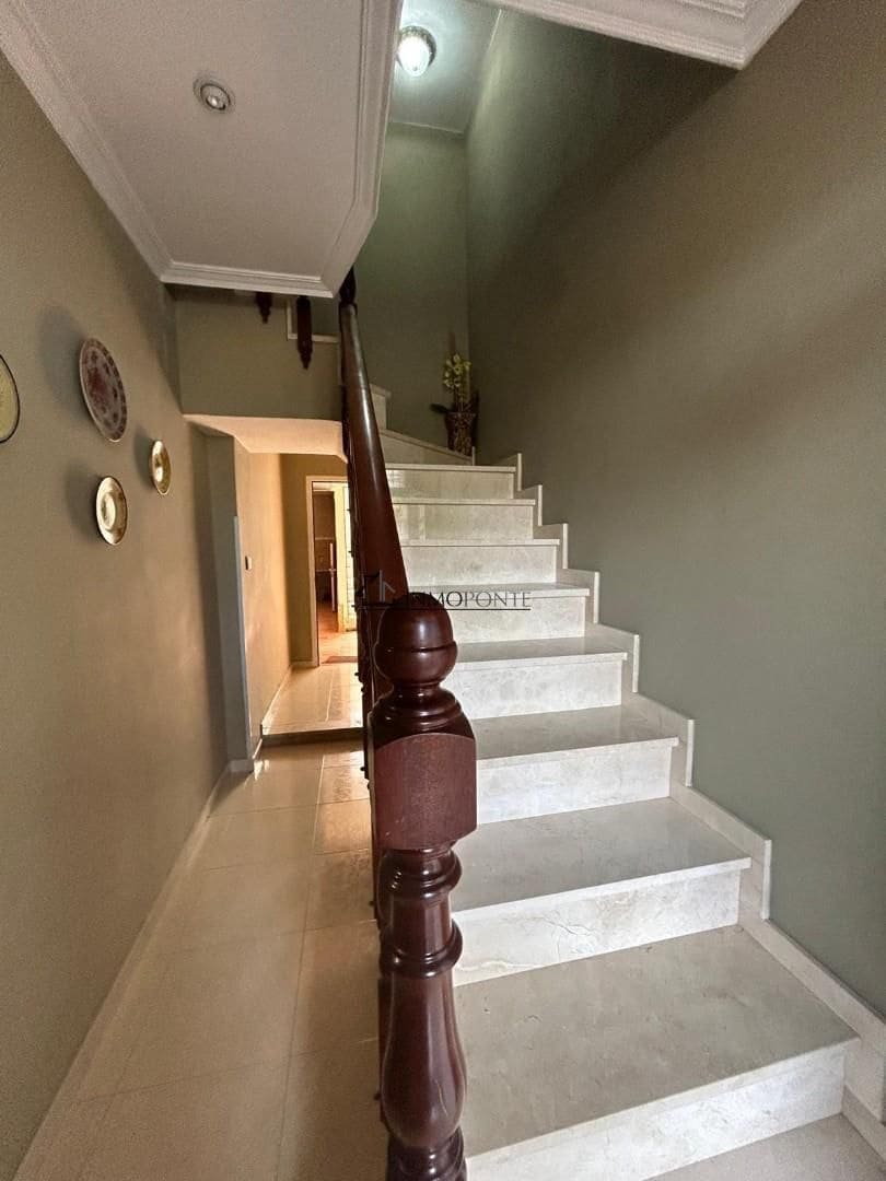 7 bedroom Townhouse for sale in Pontevedra city - € 390,000 (Ref: 9346581)