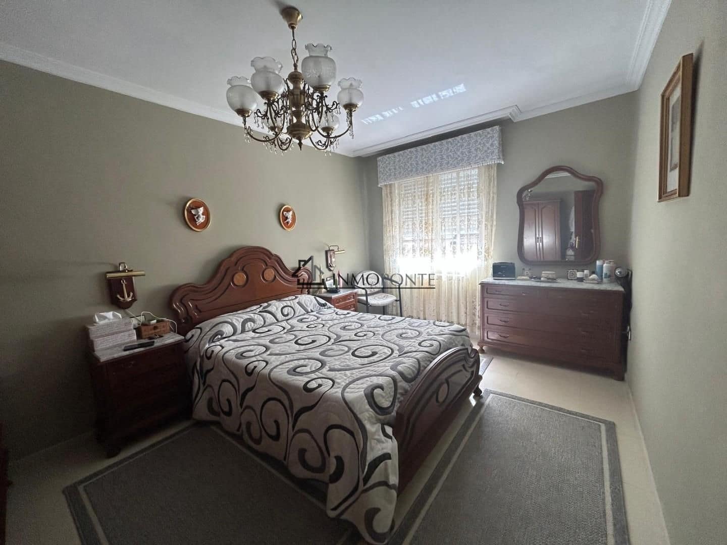 7 bedroom Townhouse for sale in Pontevedra city - € 390,000 (Ref: 9346581)