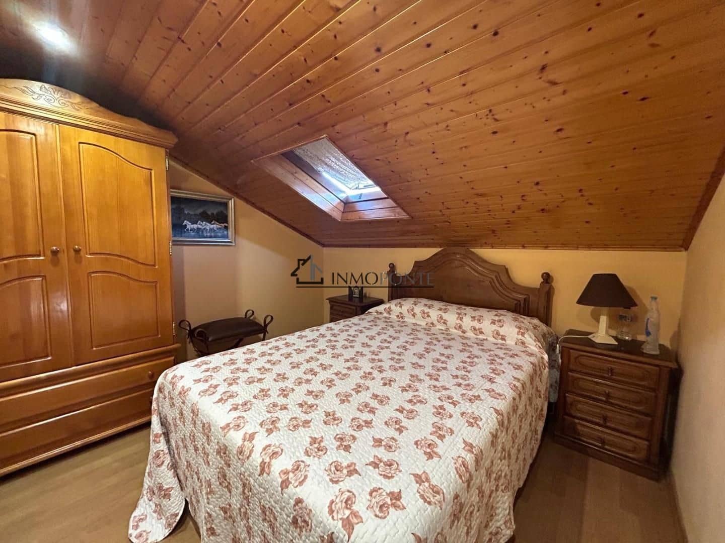 7 bedroom Townhouse for sale in Pontevedra city - € 390,000 (Ref: 9346581)