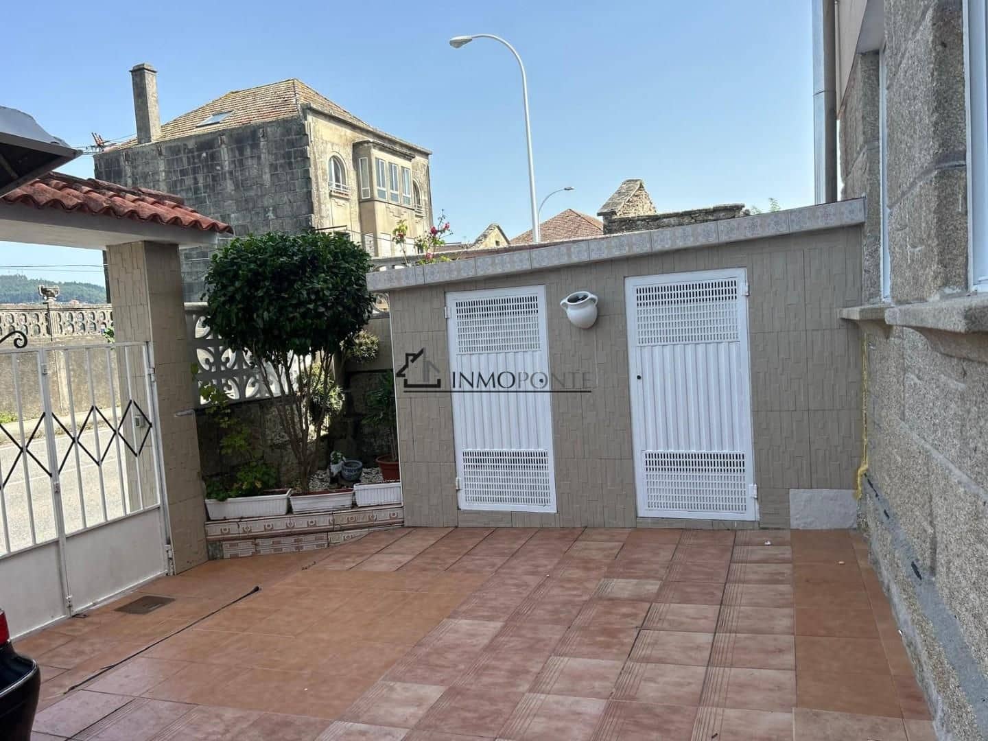 7 bedroom Townhouse for sale in Pontevedra city - € 390,000 (Ref: 9346581)