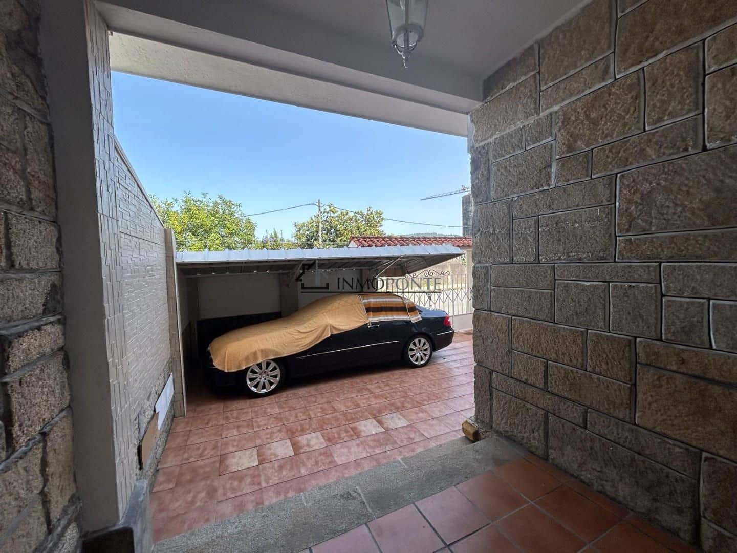 7 bedroom Townhouse for sale in Pontevedra city - € 390,000 (Ref: 9346581)