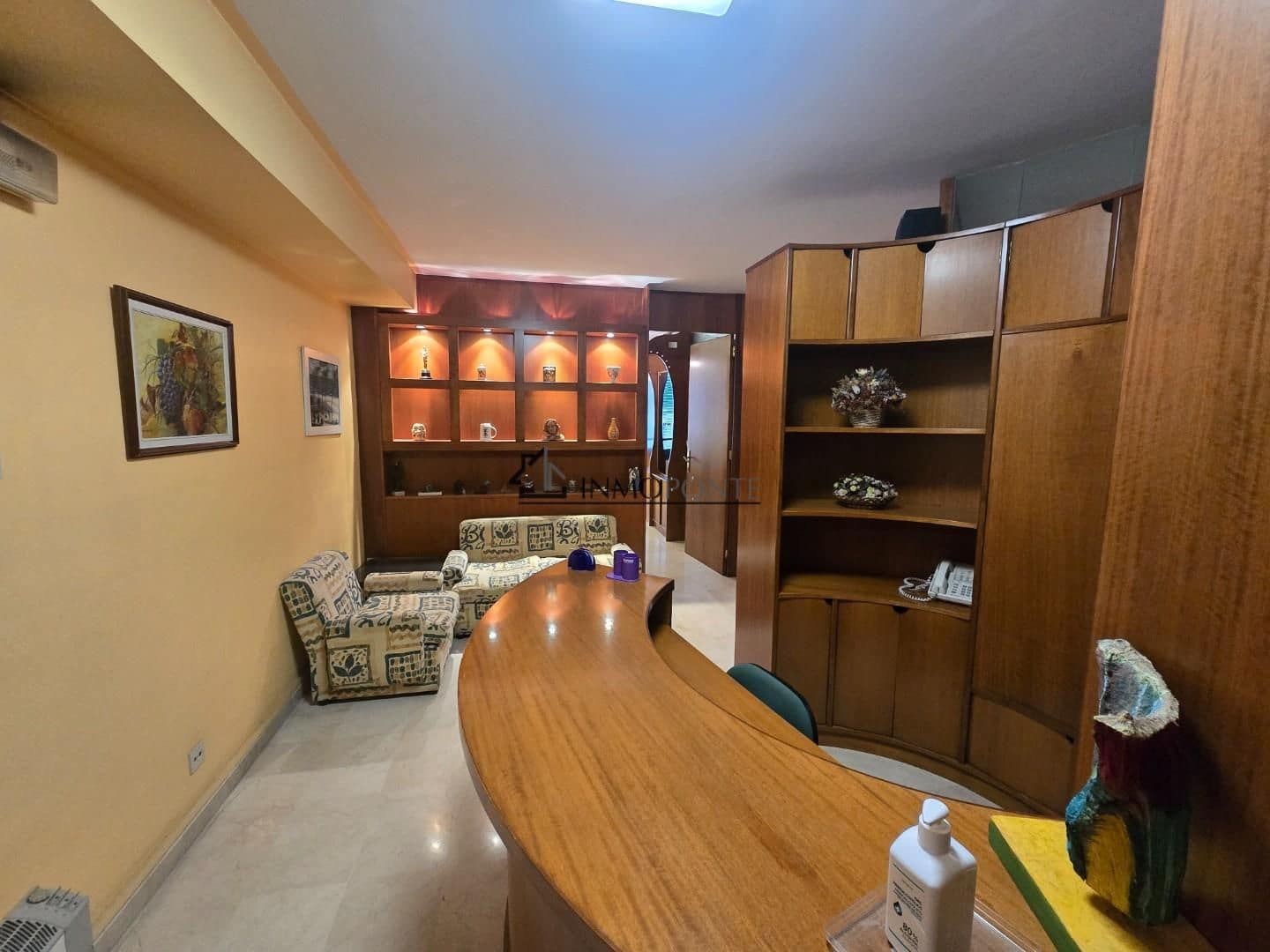 Kontor til salg i Pontevedra by - € 155.000 (Ref: 9428244)