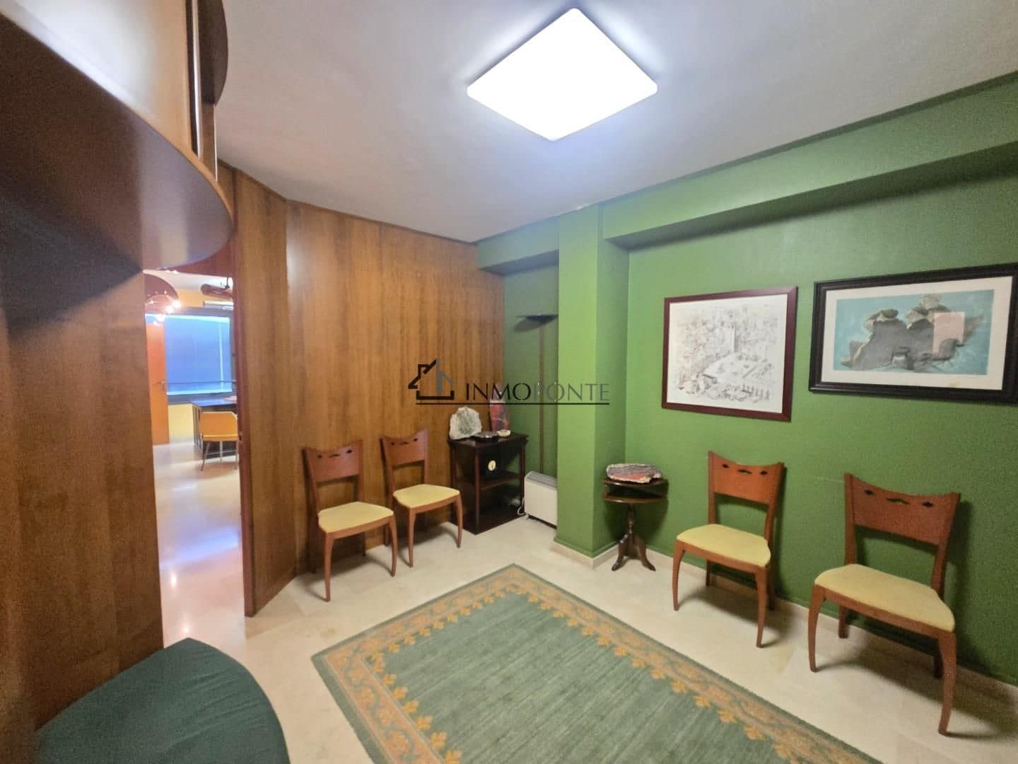 Kontor til salg i Pontevedra by - € 155.000 (Ref: 9428244)