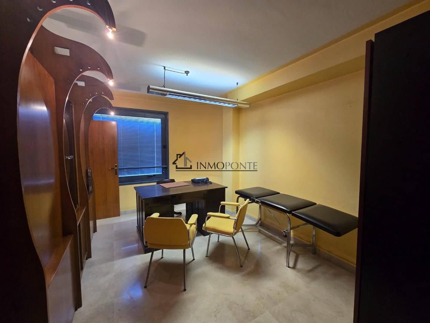 Kontor til salg i Pontevedra by - € 155.000 (Ref: 9428244)