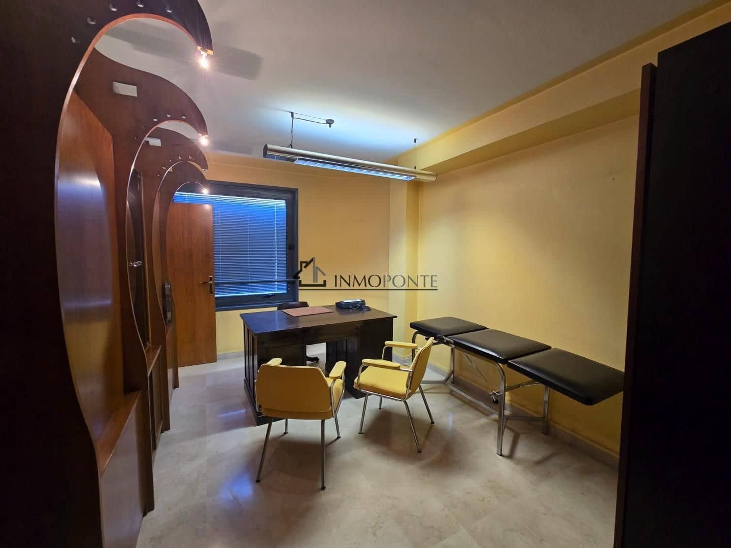 Kontor til salg i Pontevedra by - € 155.000 (Ref: 9428244)