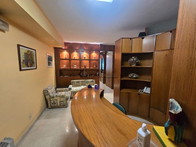 Kontor til salg i Pontevedra by - € 155.000 (Ref: 9428244)