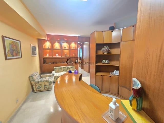 Kontor til salg i Pontevedra by - € 155.000 (Ref: 9428244)