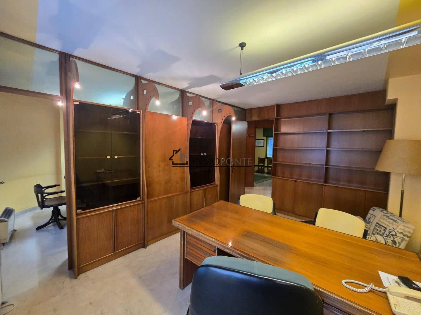 Kontor til salg i Pontevedra by - € 155.000 (Ref: 9428244)