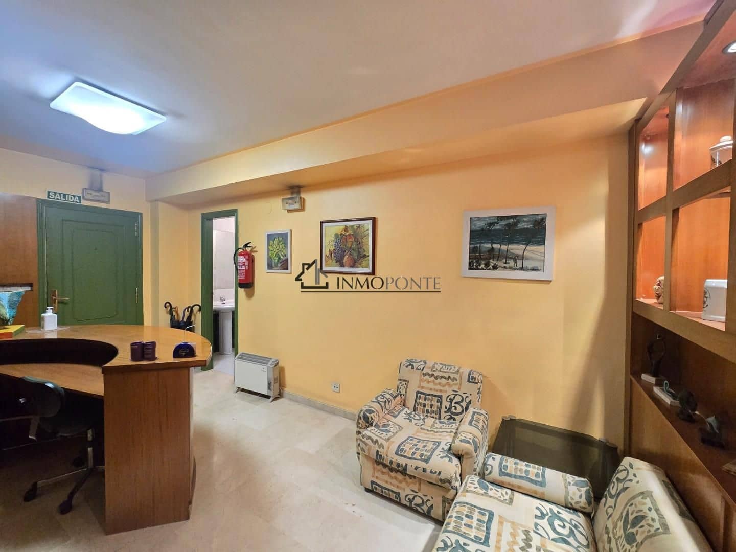 Kontor til salg i Pontevedra by - € 155.000 (Ref: 9428244)