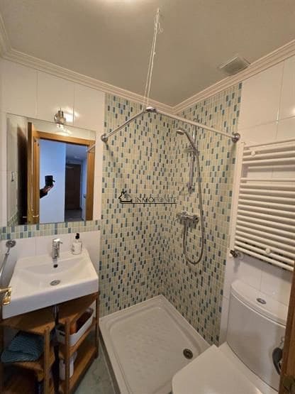 Piso de 2 habitaciones en Poio en alquiler - 700 € (Ref: 9432413)