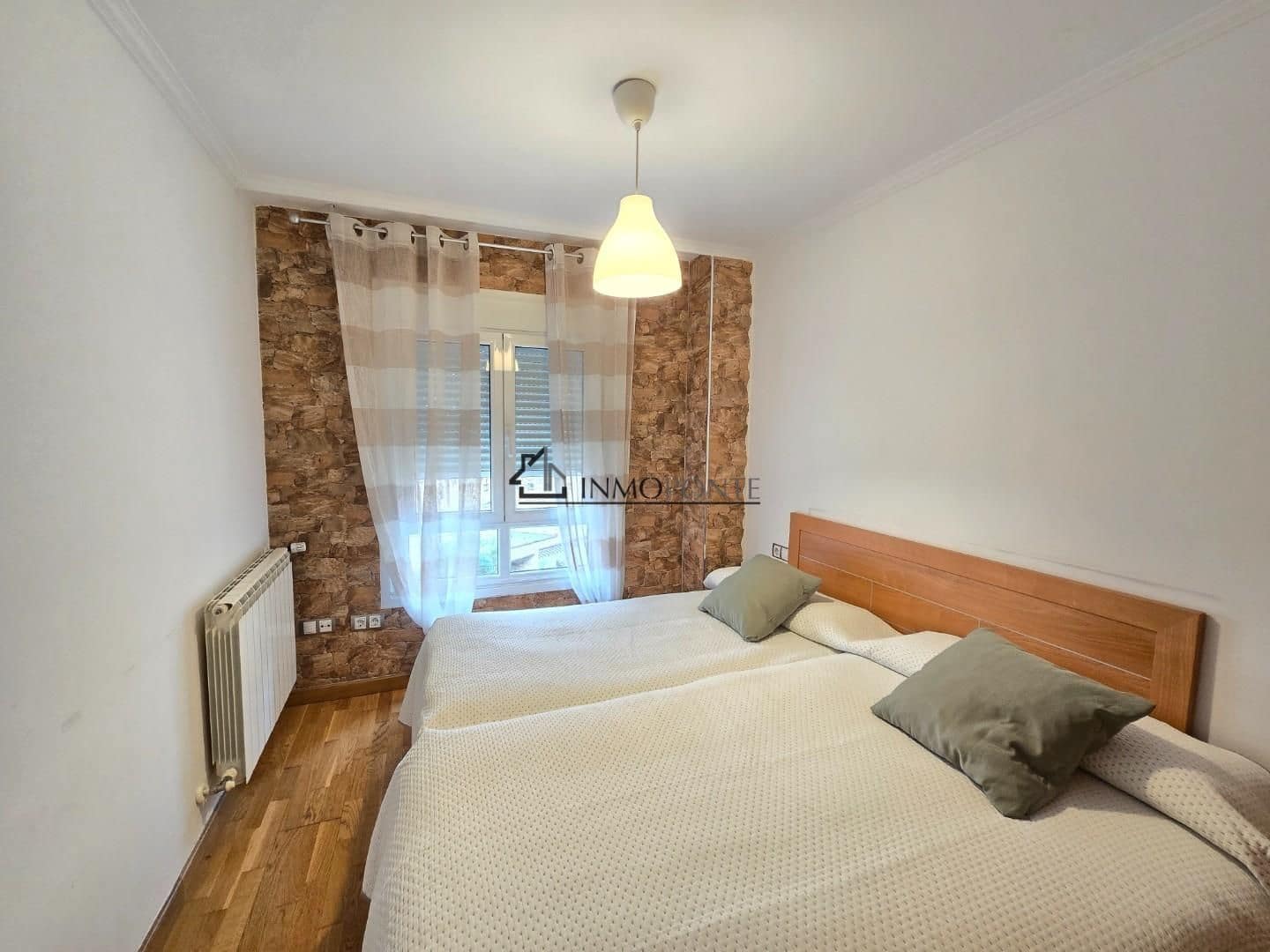 Piso de 2 habitaciones en Poio en alquiler - 700 € (Ref: 9432413)