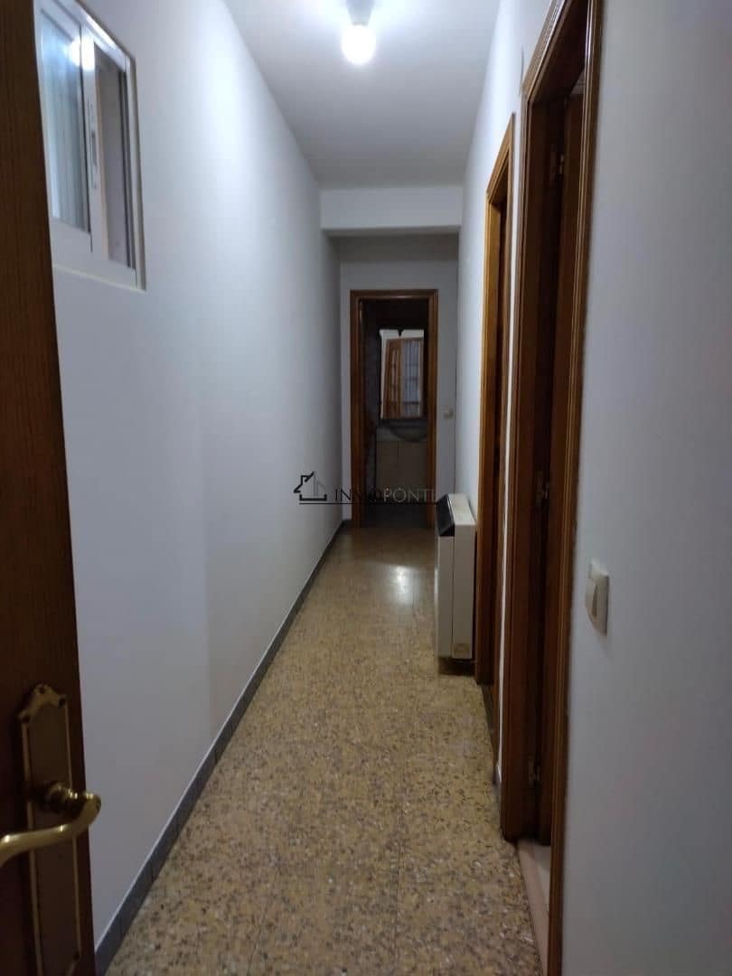 Piso de 3 habitaciones en Pontevedra ciudad en venta - 150.000 € (Ref: 9460917)