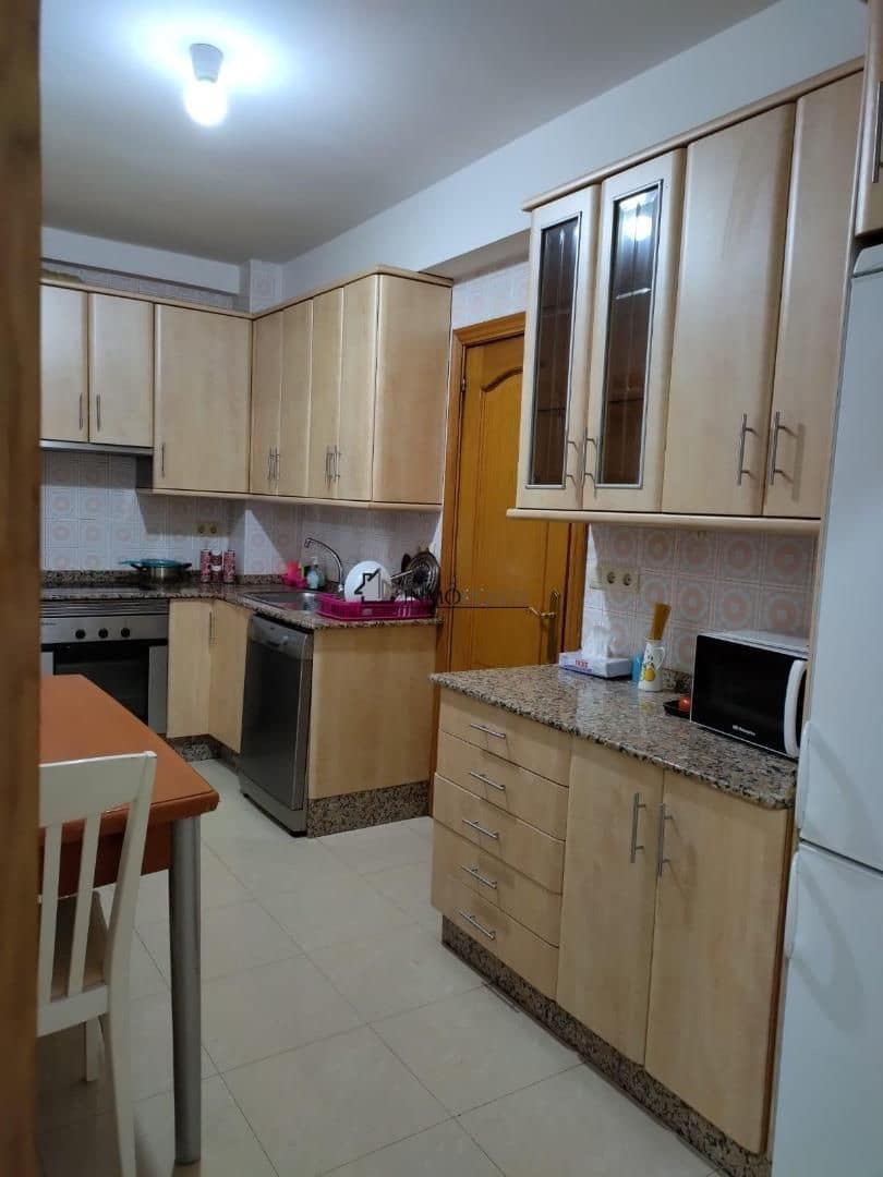 Piso de 3 habitaciones en Pontevedra ciudad en venta - 150.000 € (Ref: 9460917)