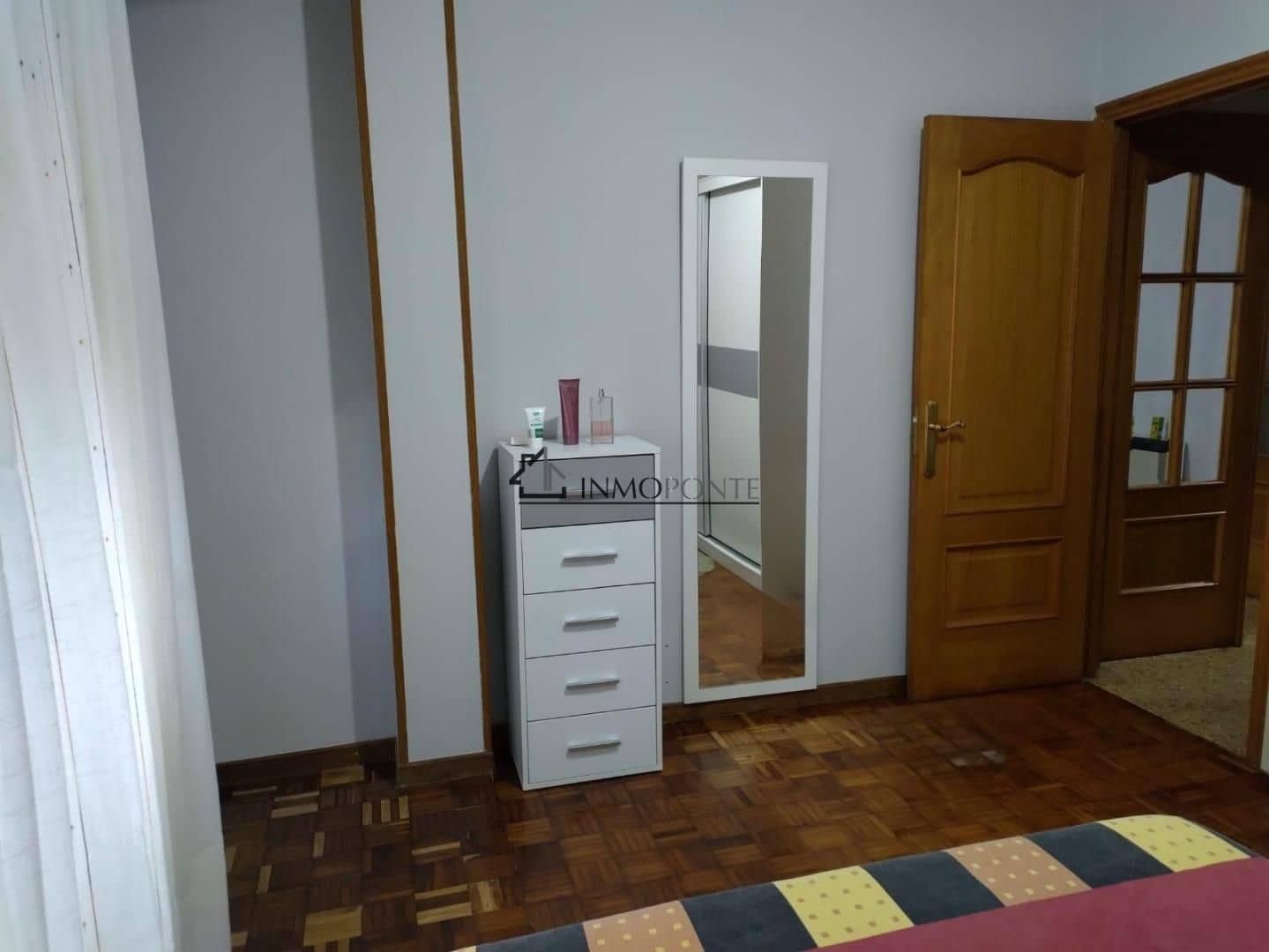 Piso de 3 habitaciones en Pontevedra ciudad en venta - 150.000 € (Ref: 9460917)