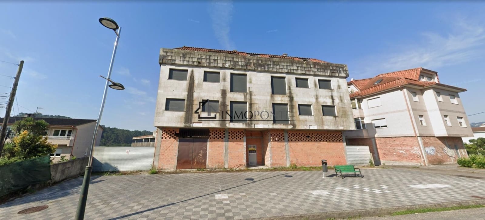 Commercial for sale in O Porrino - € 597,500 (Ref: 9470078)