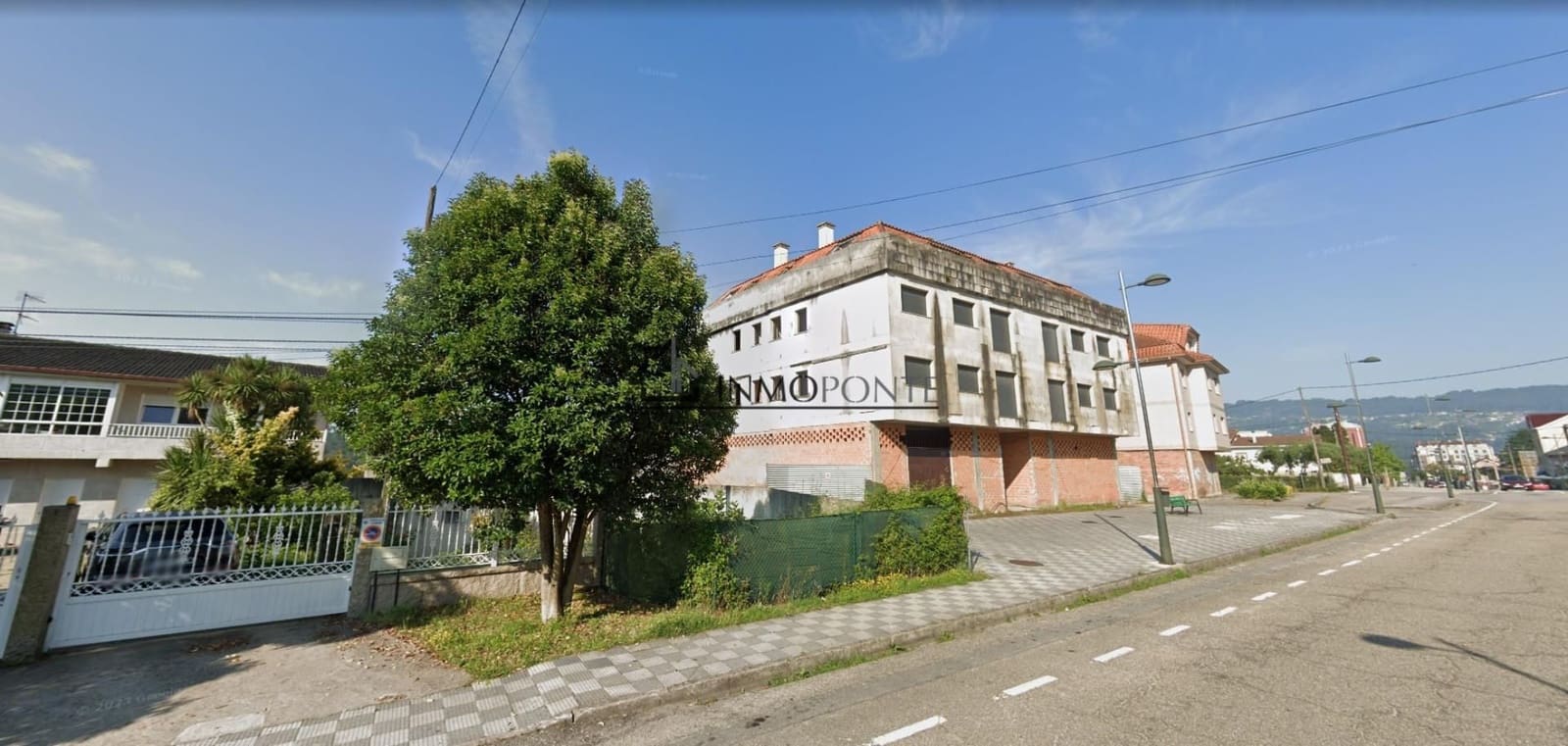 Commercial for sale in O Porrino - € 597,500 (Ref: 9470078)