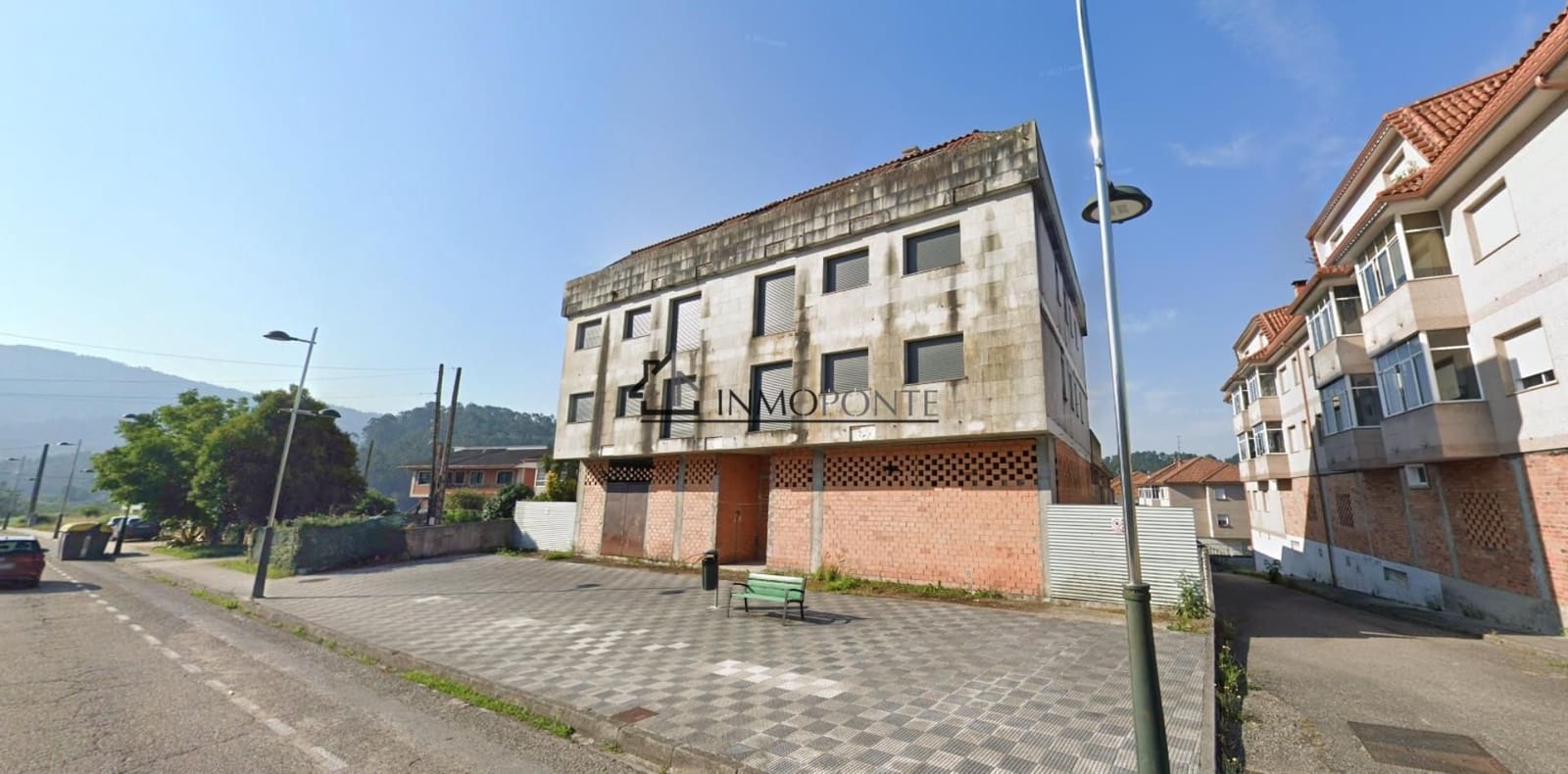 Commercial for sale in O Porrino - € 597,500 (Ref: 9470078)