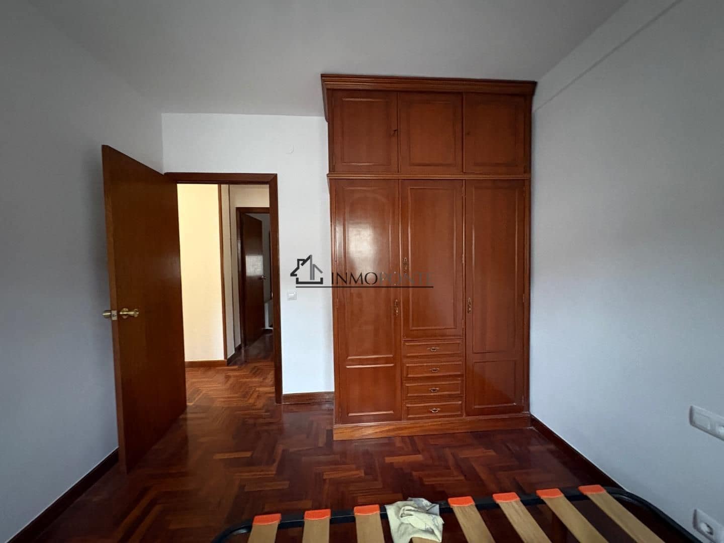 3 bedroom Flat for rent in Pontevedra city - € 1,000 (Ref: 9647834)