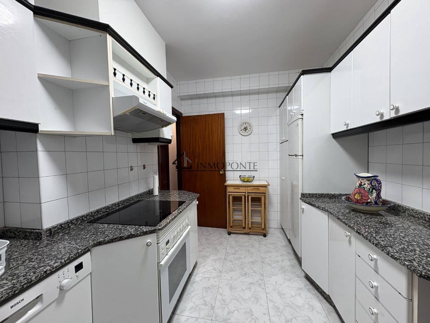 3 bedroom Flat for rent in Pontevedra city - € 1,000 (Ref: 9647834)