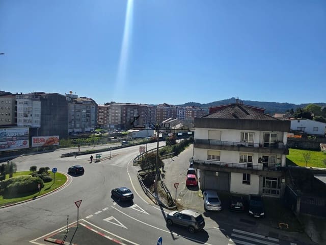 3 slaapkamer Flat te koop in Vilagarcía de Arousa - € 260.000 (Ref: 9687582)