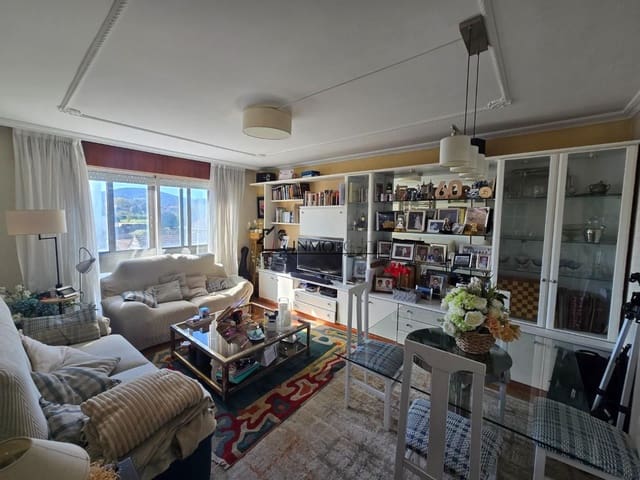 3 slaapkamer Flat te koop in Vilagarcía de Arousa - € 260.000 (Ref: 9687582)