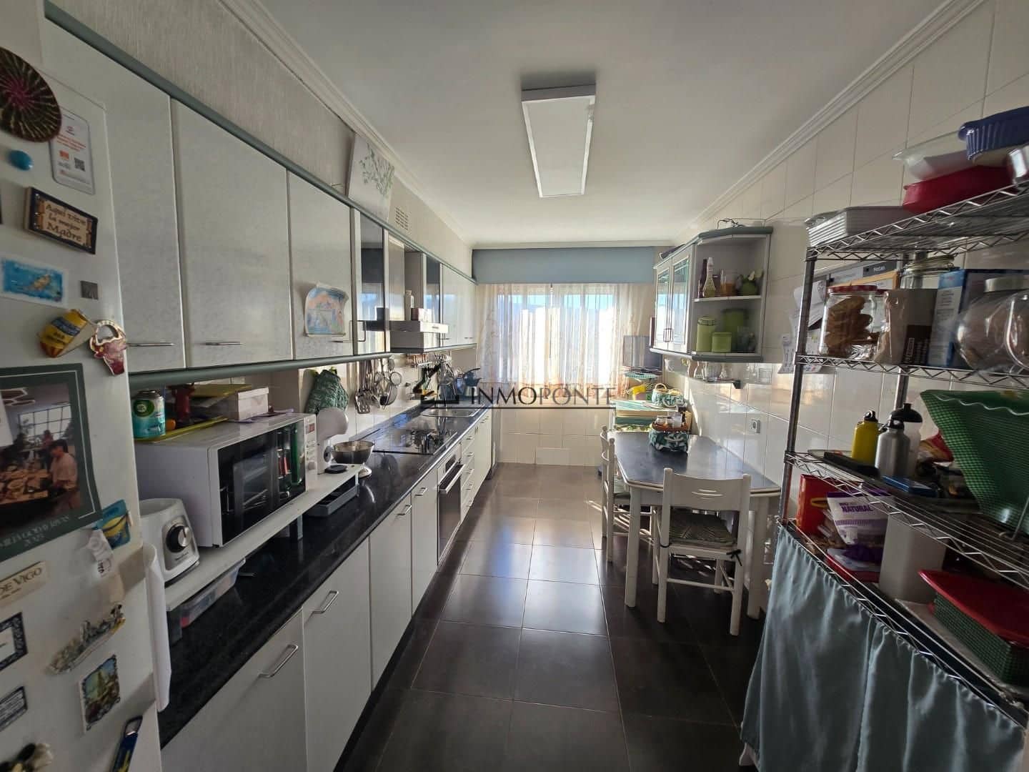 3 slaapkamer Flat te koop in Vilagarcia de Arousa - € 260.000 (Ref: 9687582)