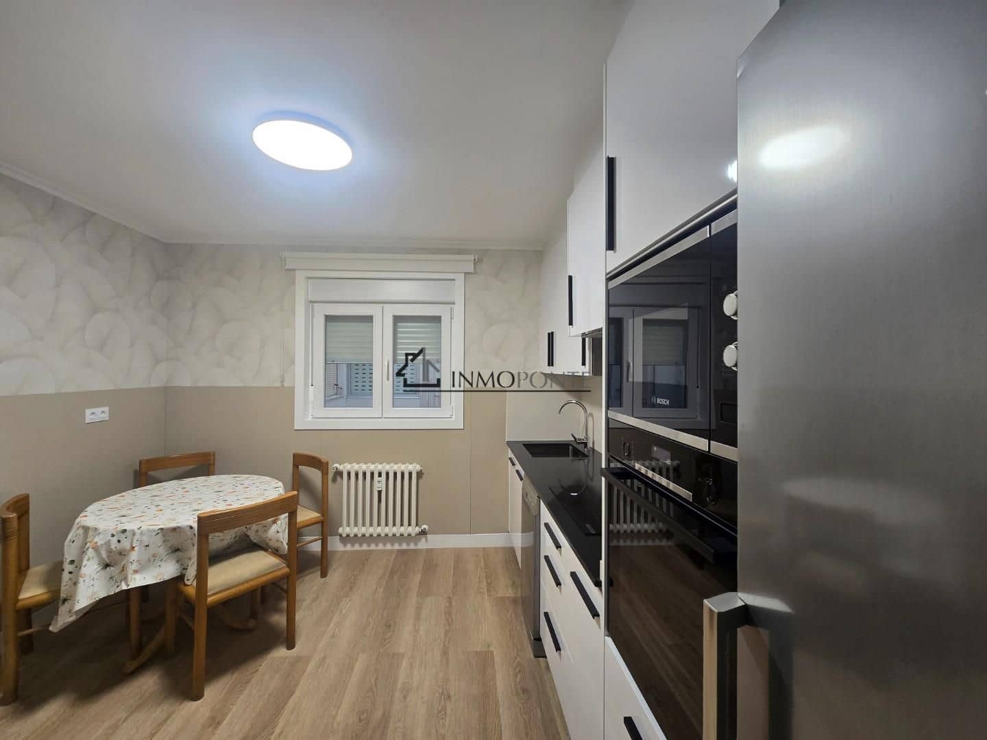 2 bedroom Flat for rent in Pontevedra city - € 800 (Ref: 9720360)