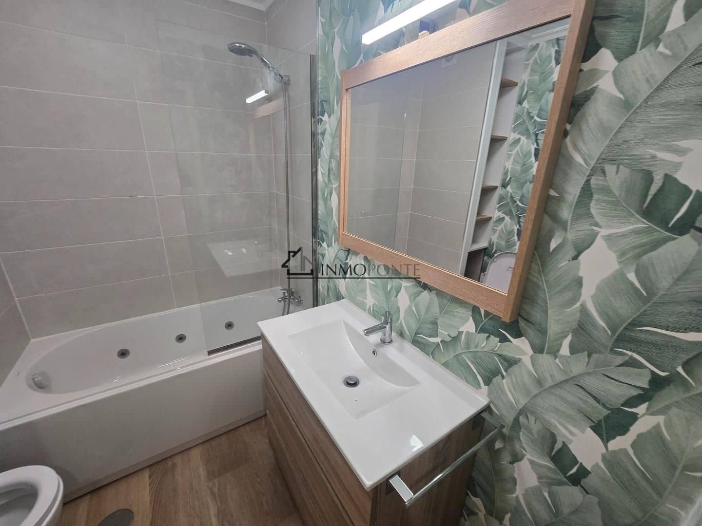 2 bedroom Flat for rent in Pontevedra city - € 800 (Ref: 9720360)