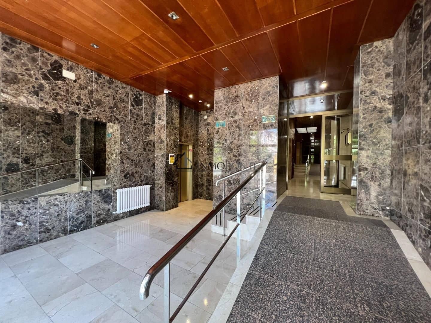 2 bedroom Flat for rent in Pontevedra city - € 800 (Ref: 9720360)