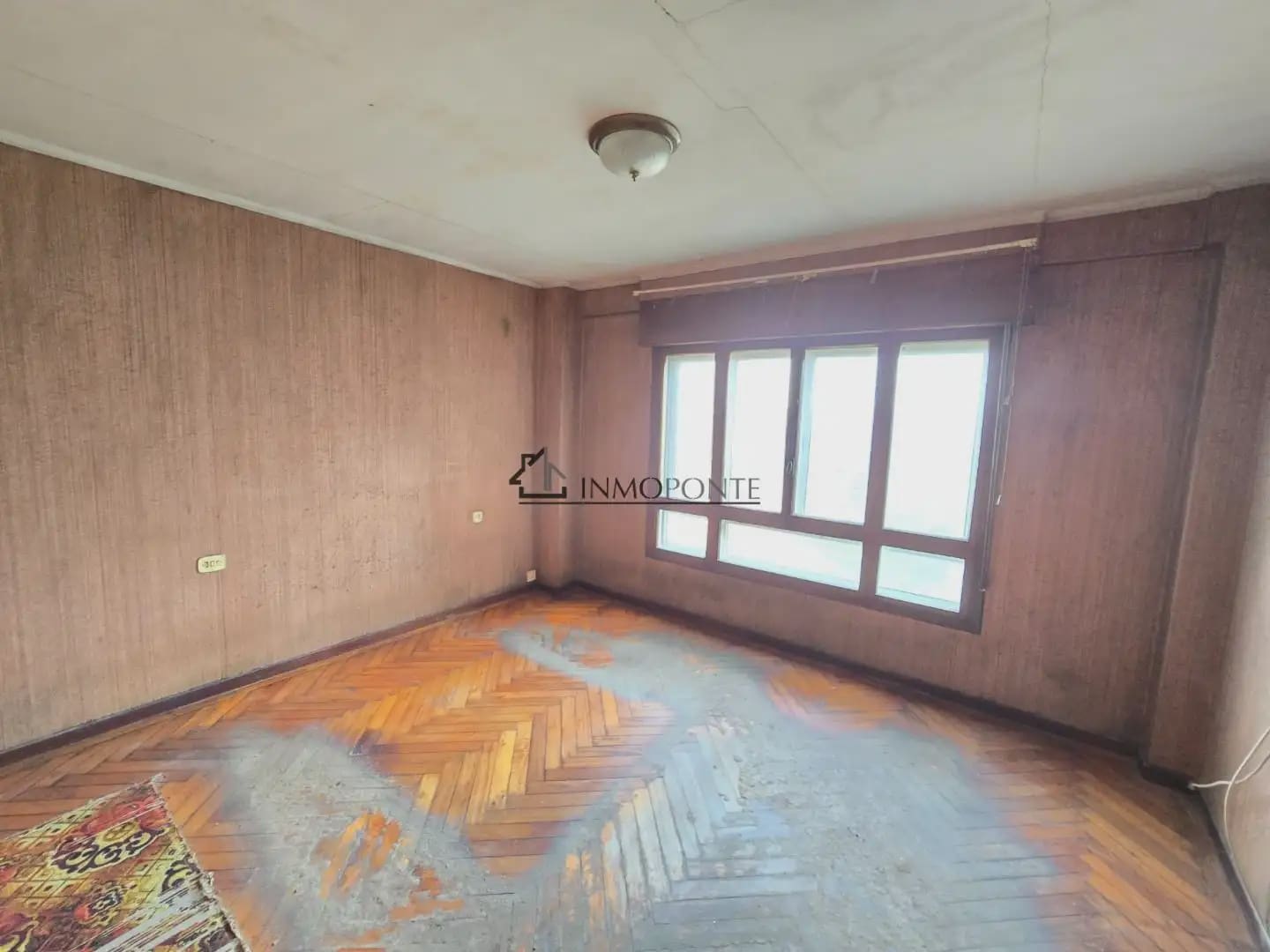 5 bedroom Flat for sale in Pontevedra city - € 220,000 (Ref: 9798443)