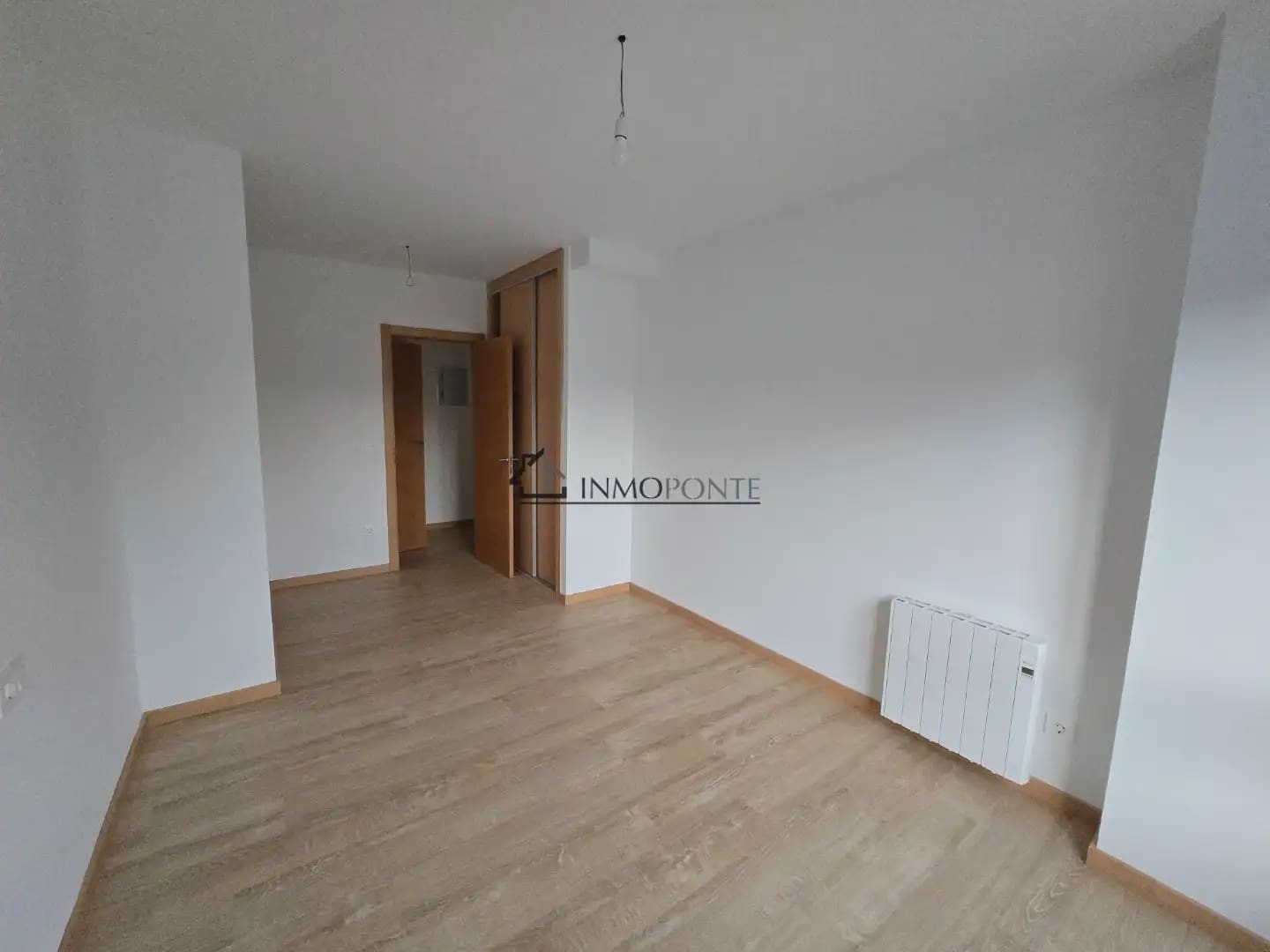 2 bedroom Flat for sale in Soutomaior with garage - € 298,500 (Ref: 9860894)