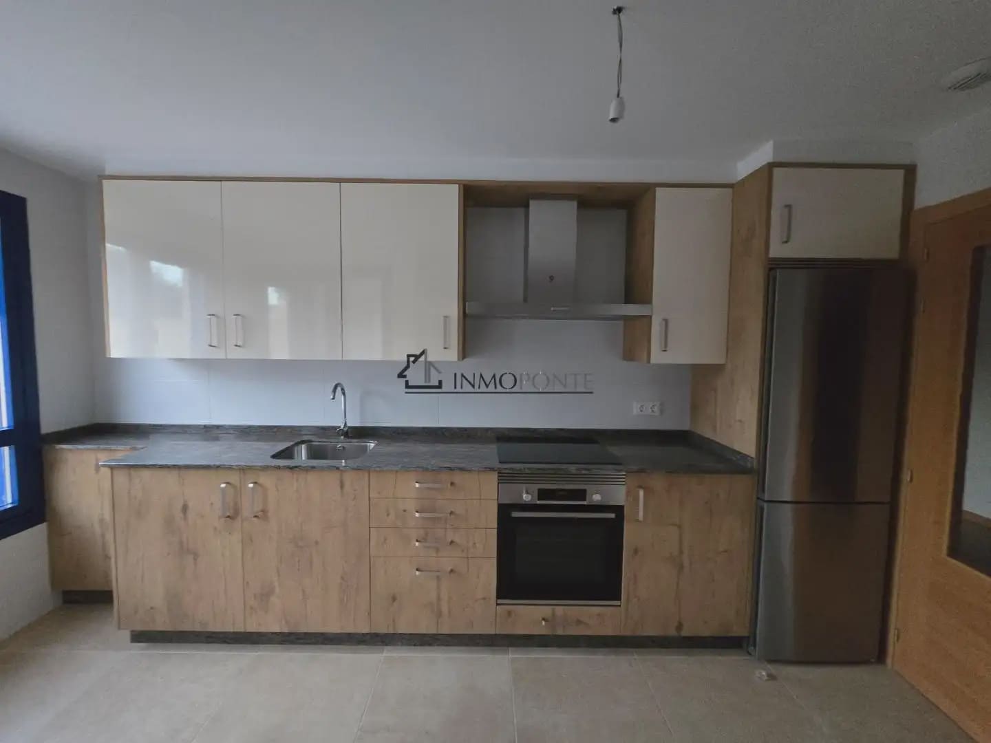 2 bedroom Flat for sale in Soutomaior with garage - € 298,500 (Ref: 9860894)