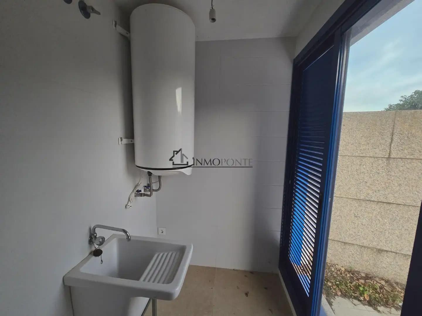 2 bedroom Flat for sale in Soutomaior with garage - € 298,500 (Ref: 9860894)