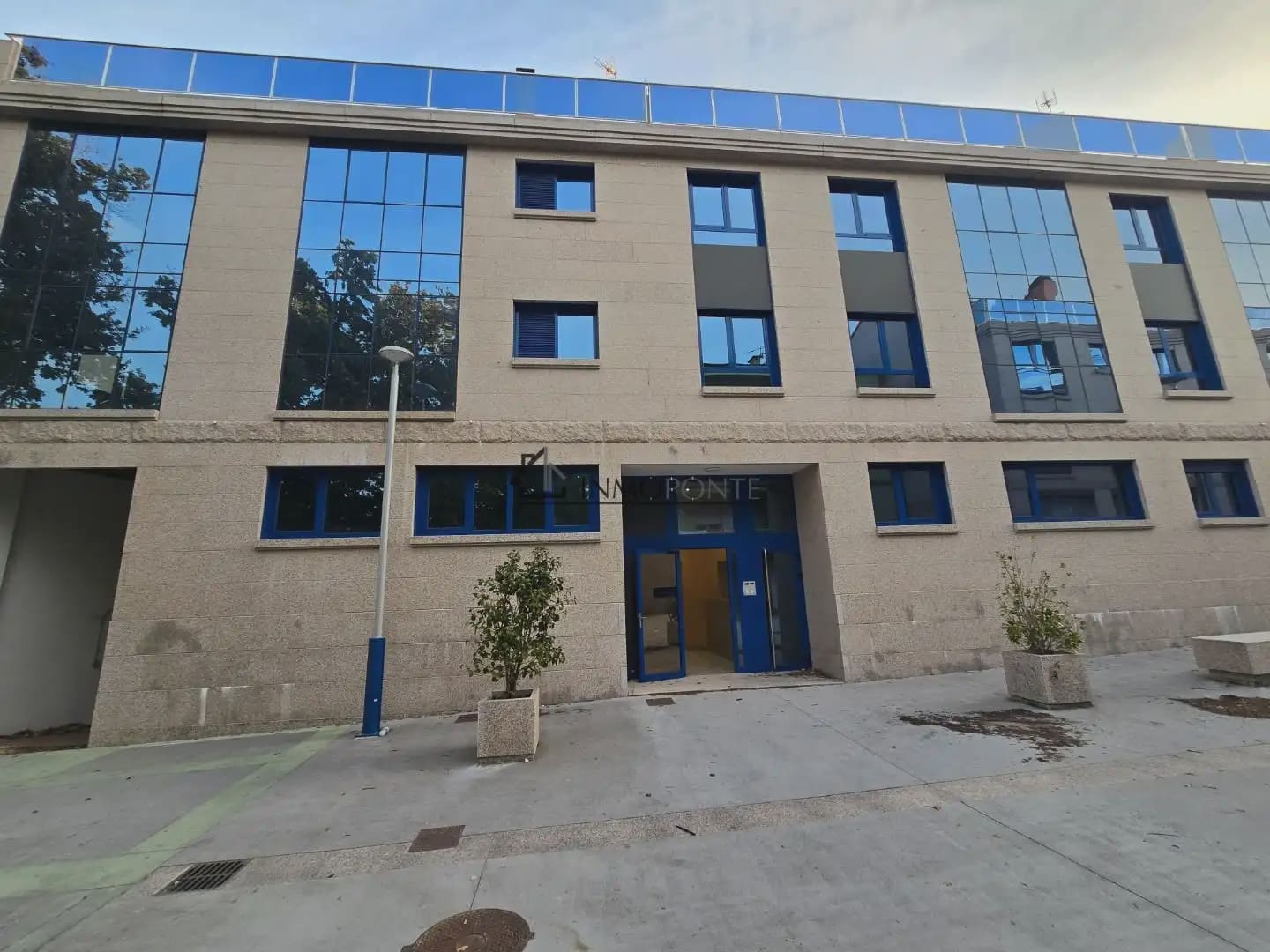 2 bedroom Flat for sale in Soutomaior with garage - € 298,500 (Ref: 9860894)