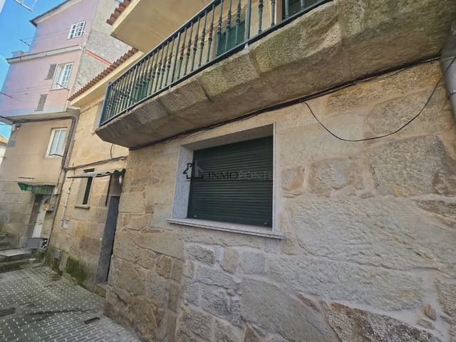4 bedroom Semi-detached Villa for sale in Marín - € 195,000 (Ref: 9866012)
