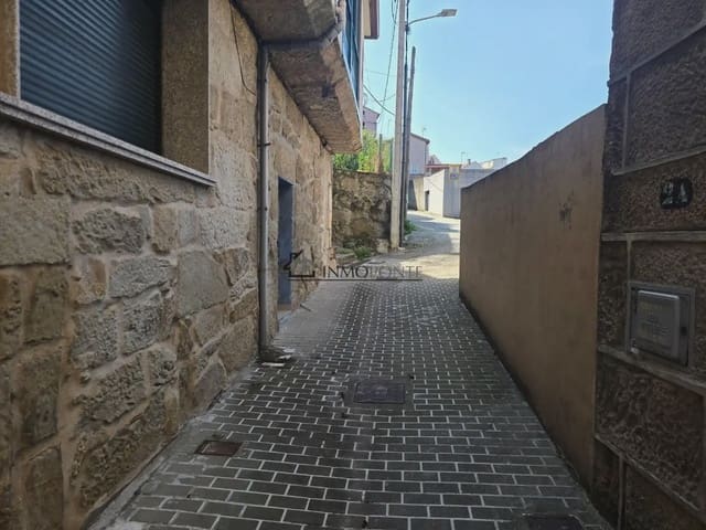 4 bedroom Semi-detached Villa for sale in Marín - € 195,000 (Ref: 9866012)