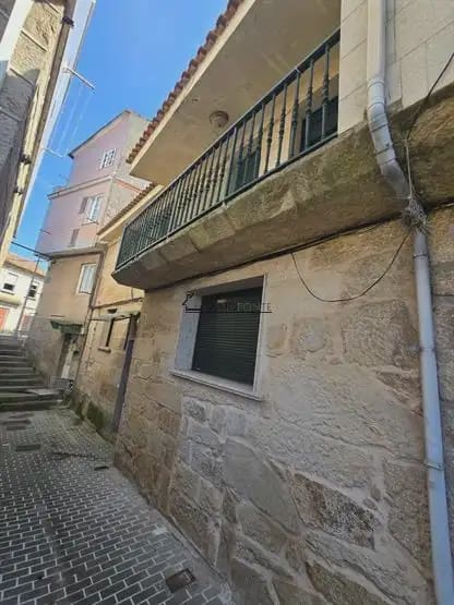 4 quarto Moradia Geminada para venda em Marin - 175 000 € (Ref: 9866012)