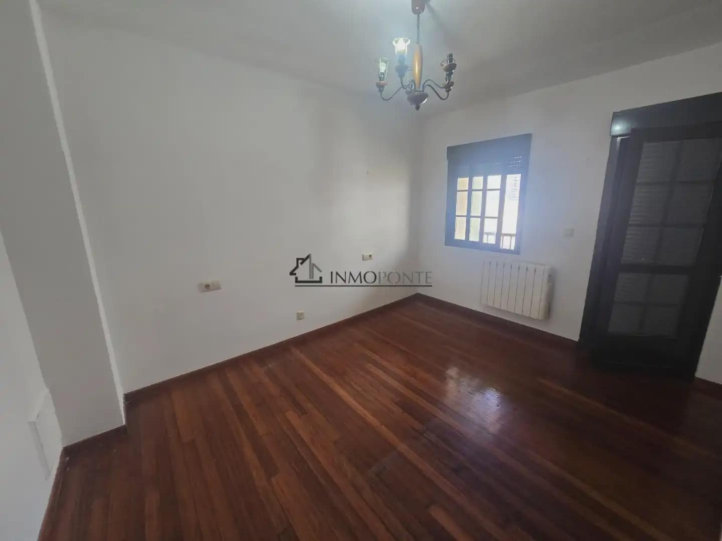 4 quarto Moradia Geminada para venda em Marin - 175 000 € (Ref: 9866012)