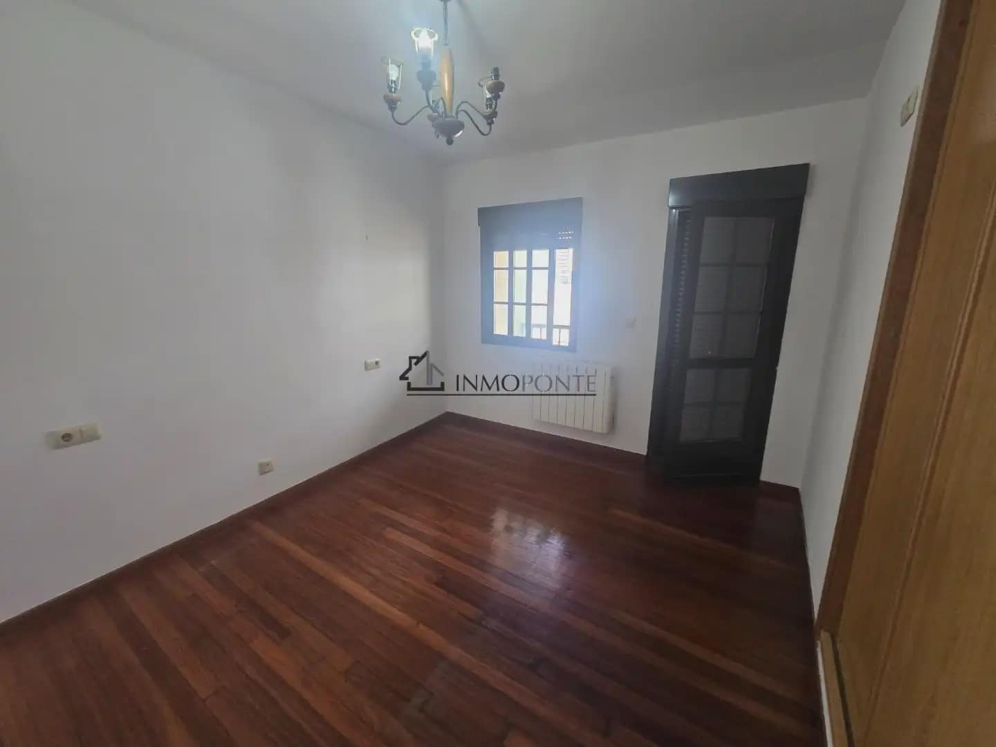 4 quarto Moradia Geminada para venda em Marin - 175 000 € (Ref: 9866012)