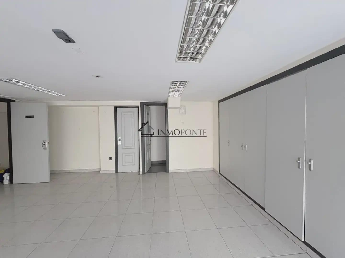 Bureau à vendre à Pontevedra ville - 330 300 € (Ref: 9866121)