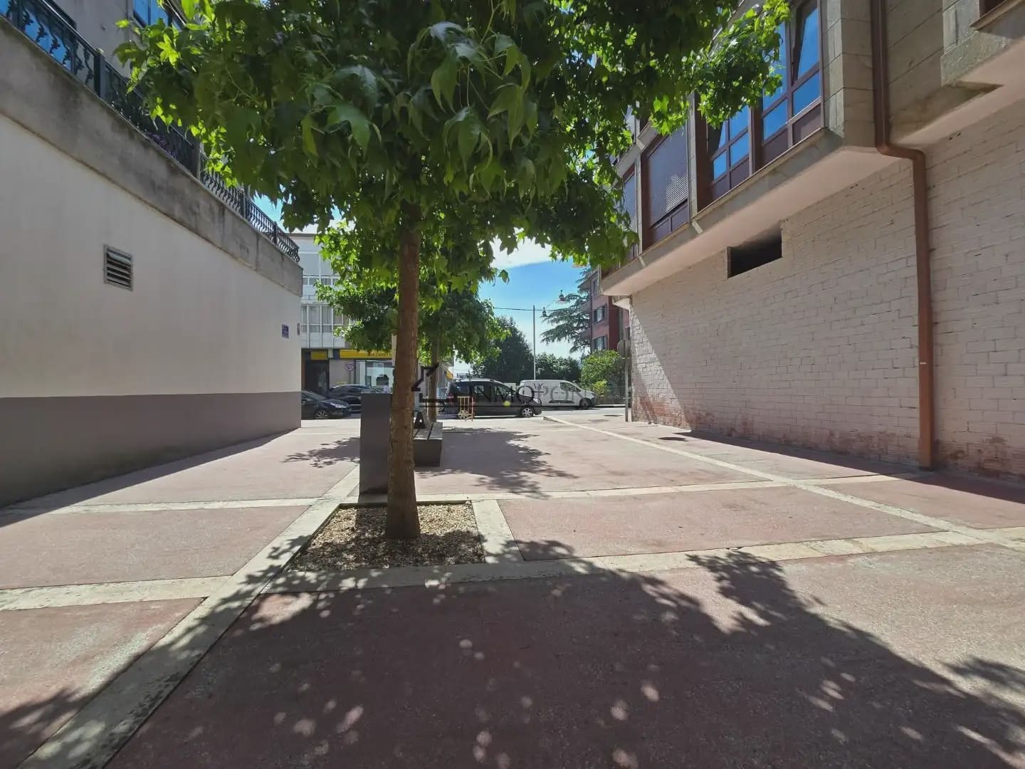 Erhverv til salg i Pontecesures - € 35.000 (Ref: 9872779)