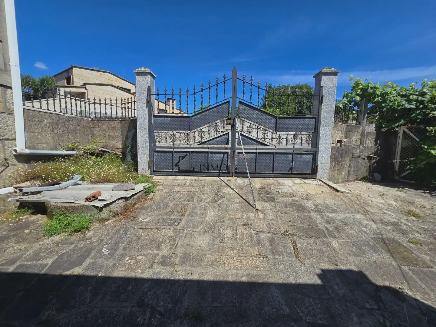 4 bedroom Finca/Country House for sale in Pontevedra city with garage - € 280,000 (Ref: 9932553)