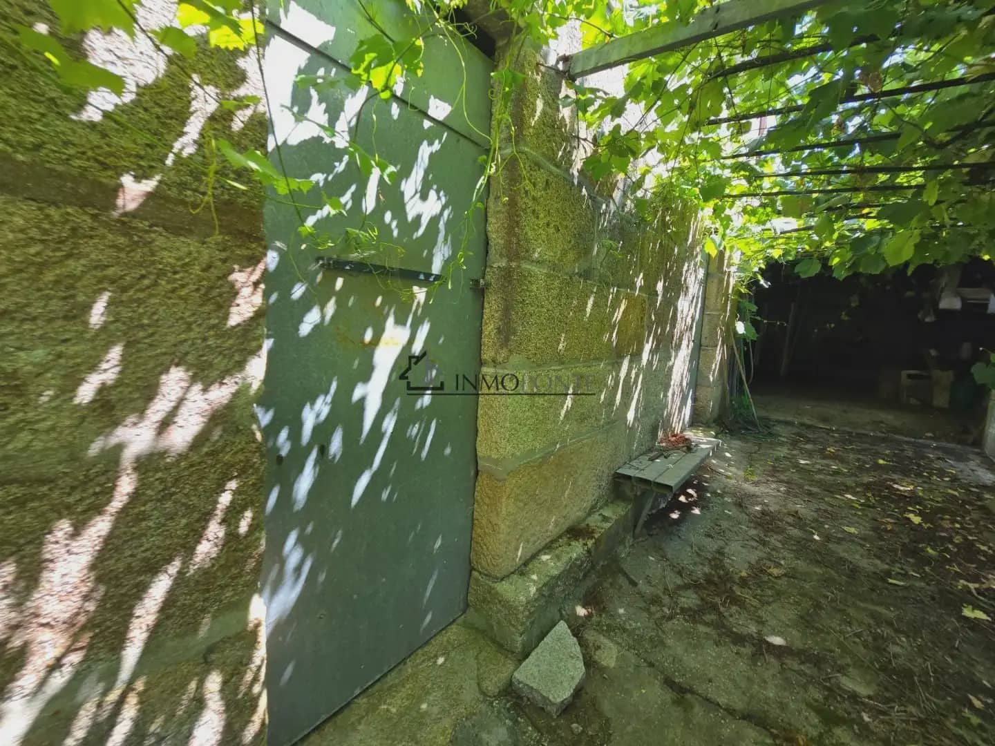 4 bedroom Finca/Country House for sale in Pontevedra city with garage - € 280,000 (Ref: 9932553)
