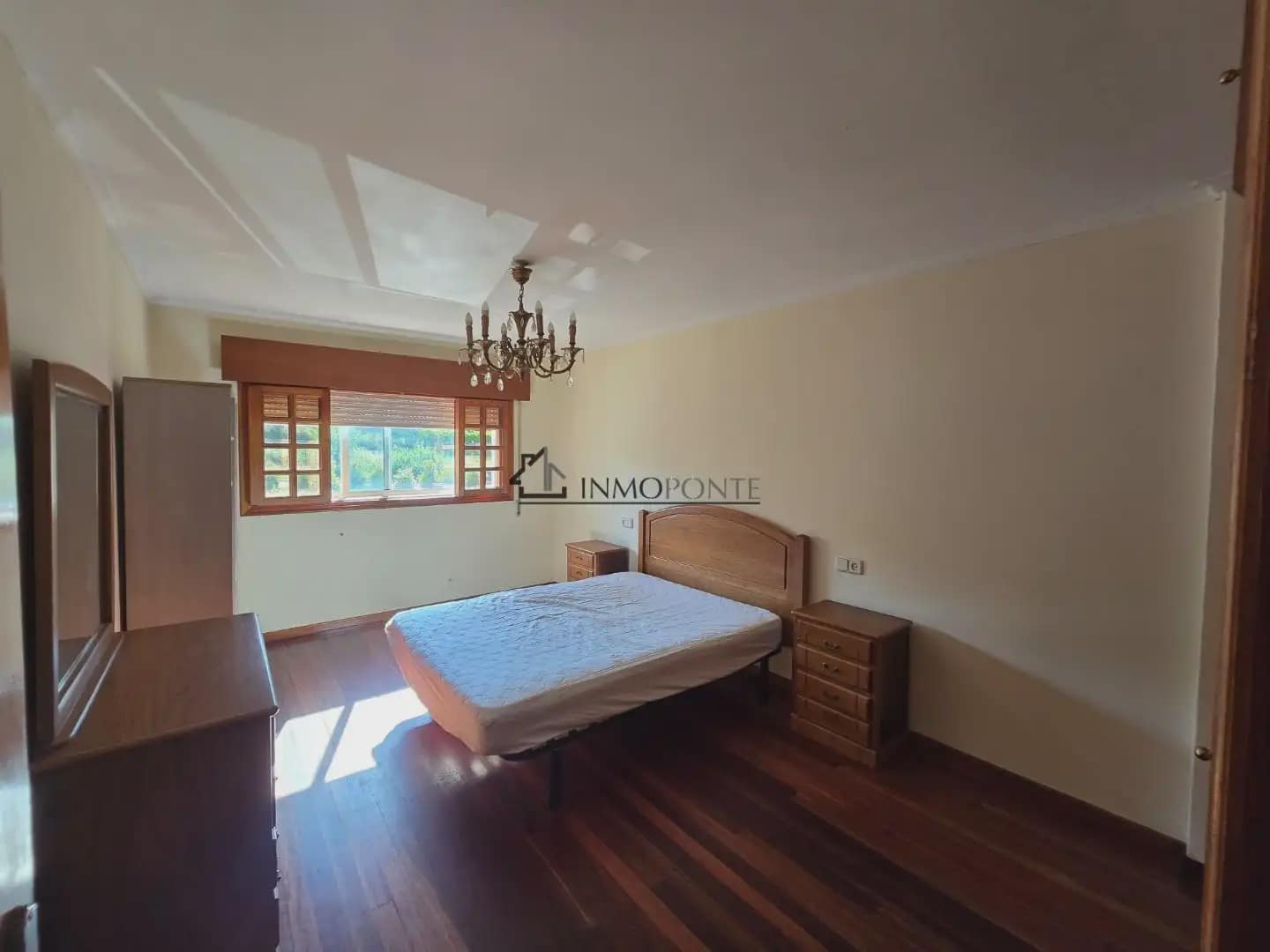 3 Zimmer Haus zu vermieten in Vilaboa mit Garage - 1.000 € (Ref: 9932554)