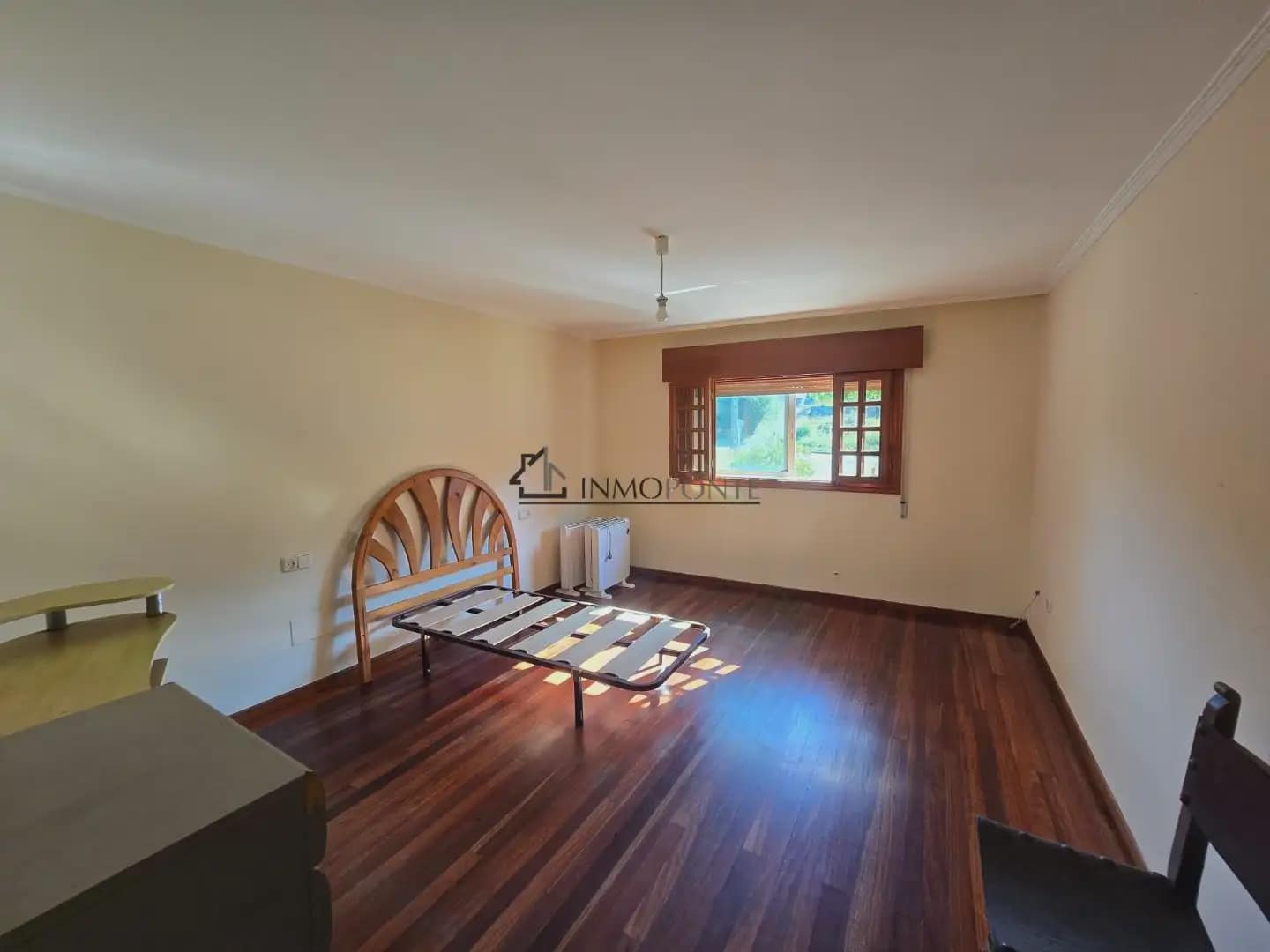 3 Zimmer Haus zu vermieten in Vilaboa mit Garage - 1.000 € (Ref: 9932554)